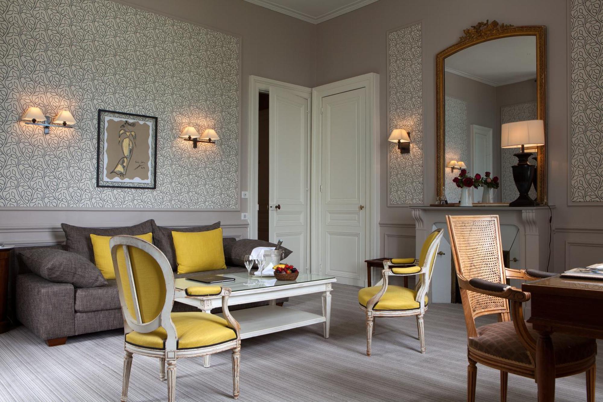 Chateau Suite
