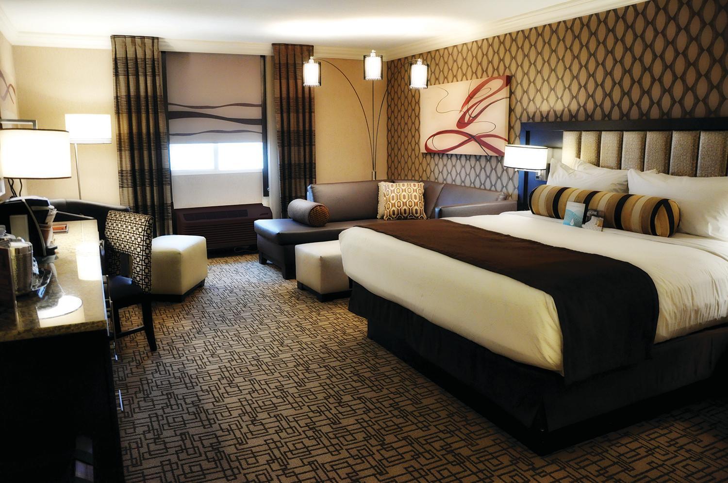 Deluxe Zimmer Gold Tower mit Kingsize-Bett