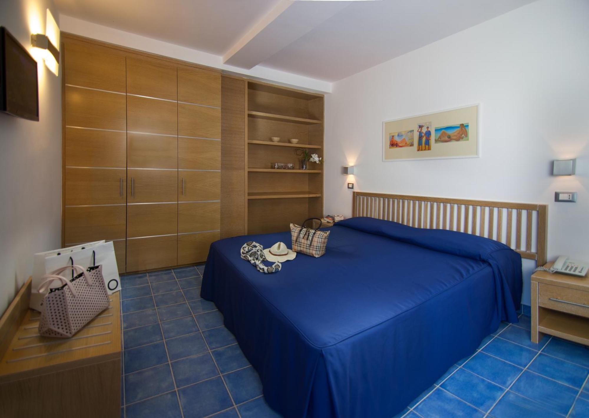Superior Double Room with Side Sea View