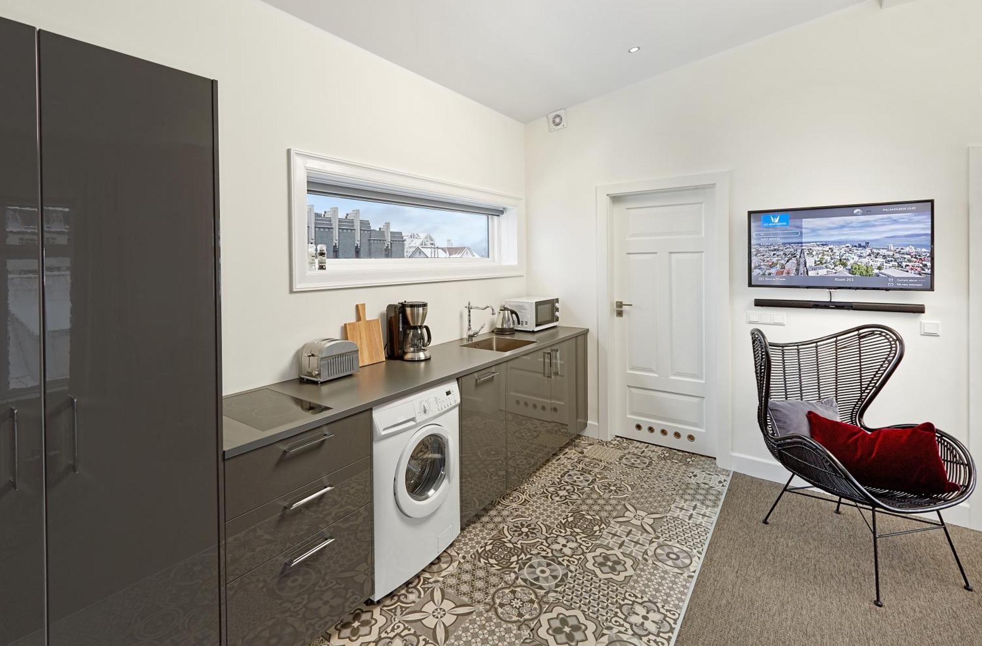 Penthouse Luxury Studio Apartment Top Floor