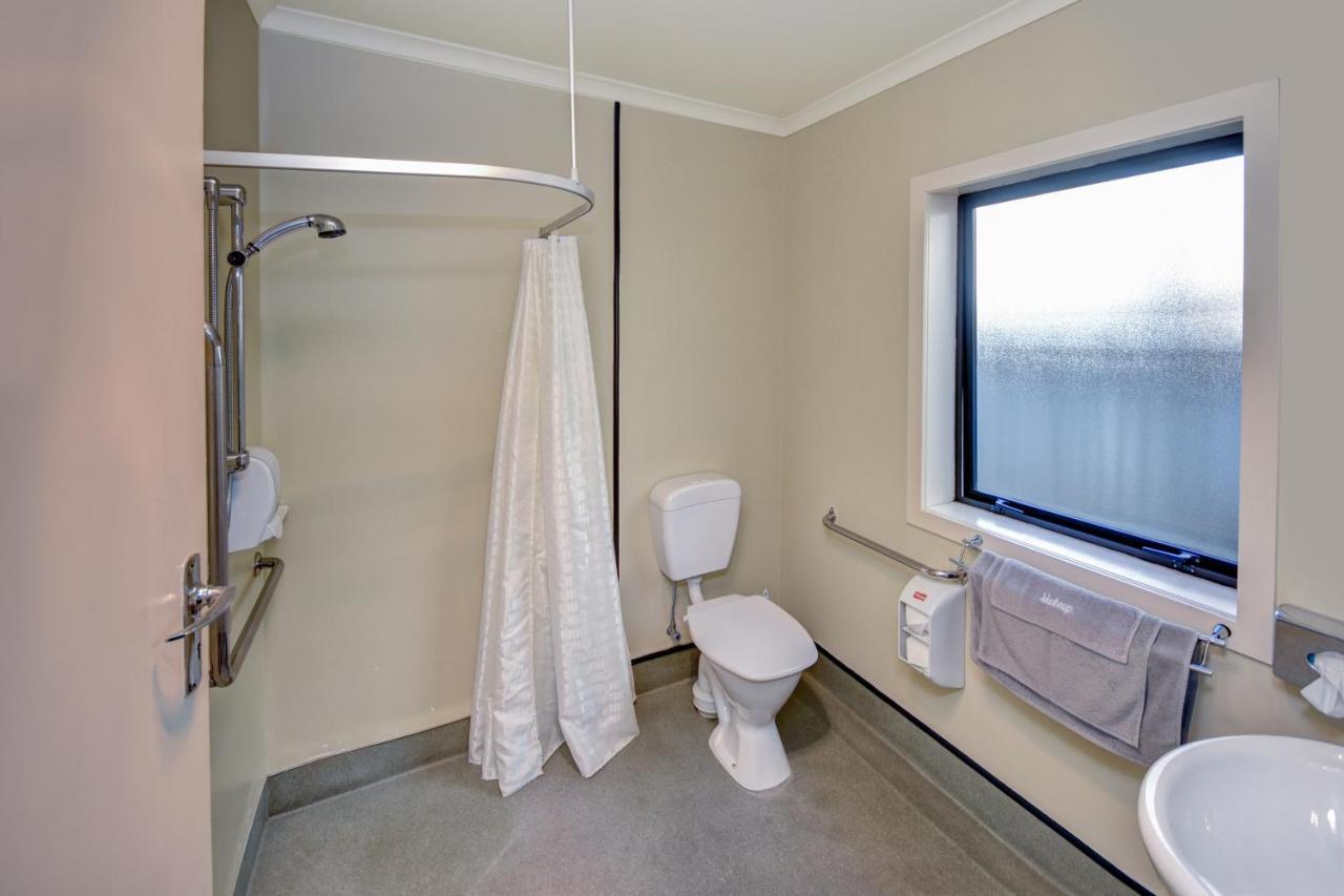 One-Bedroom Apartment Wheelchair Access