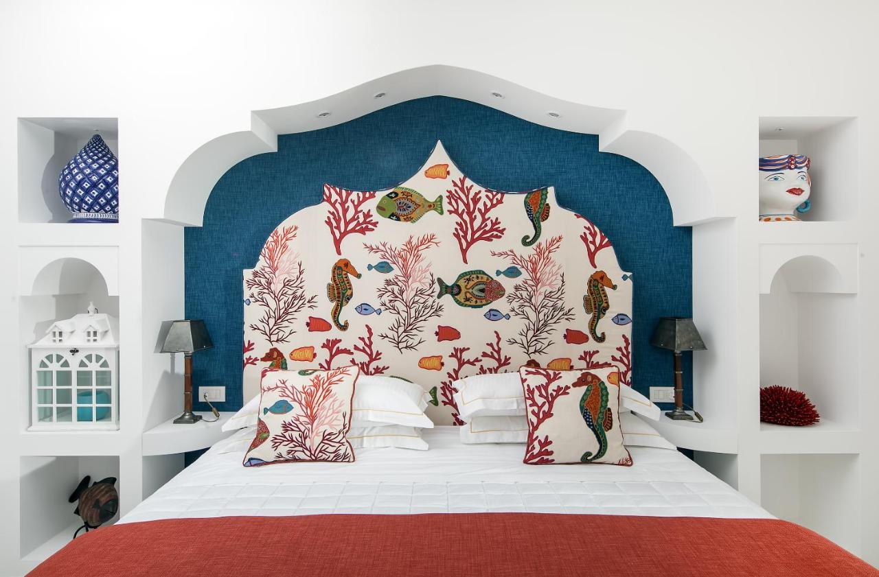 Deluxe Double Room with Terrace and Sea View