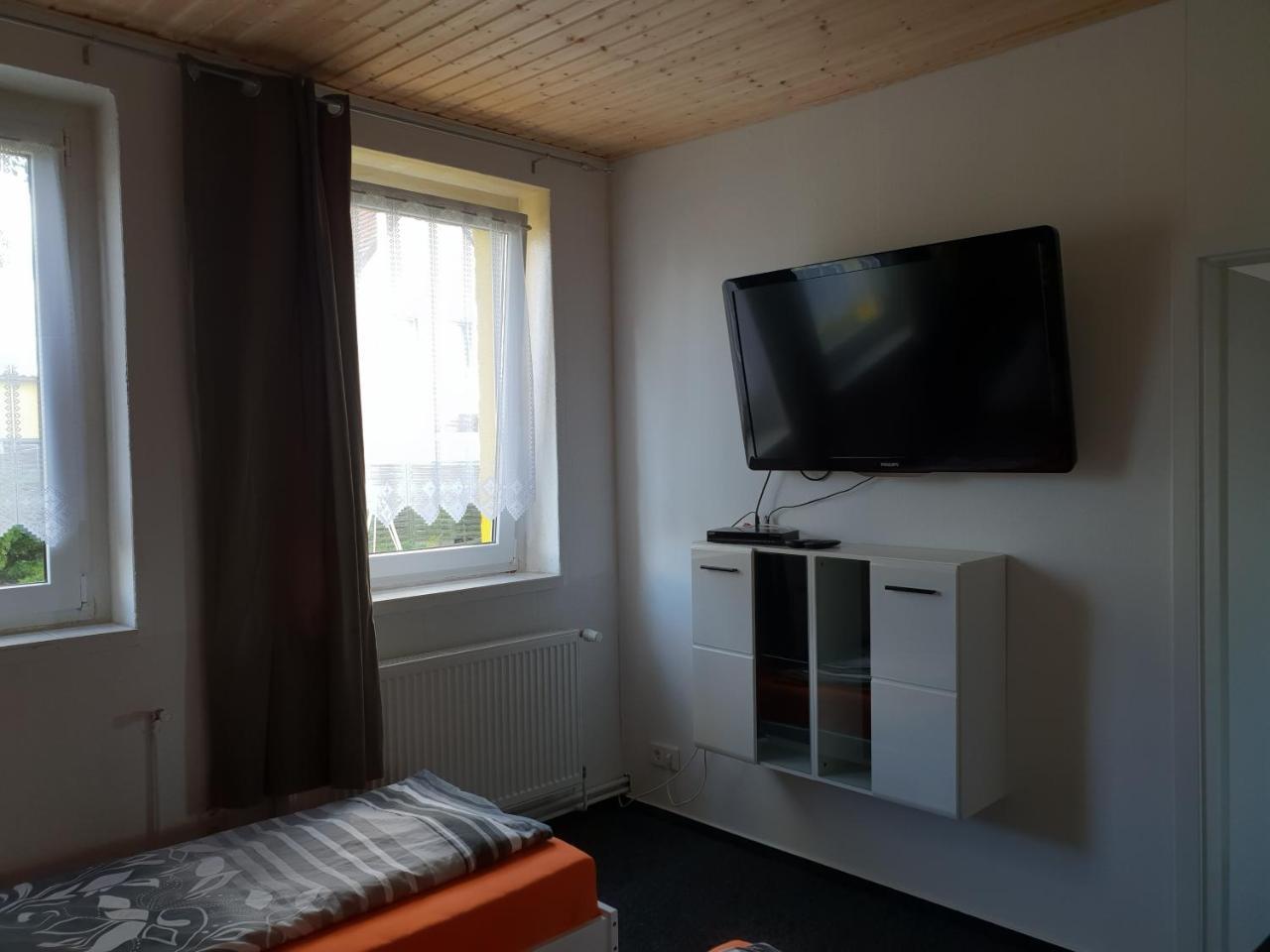 Vierbettzimmer mit Bad
