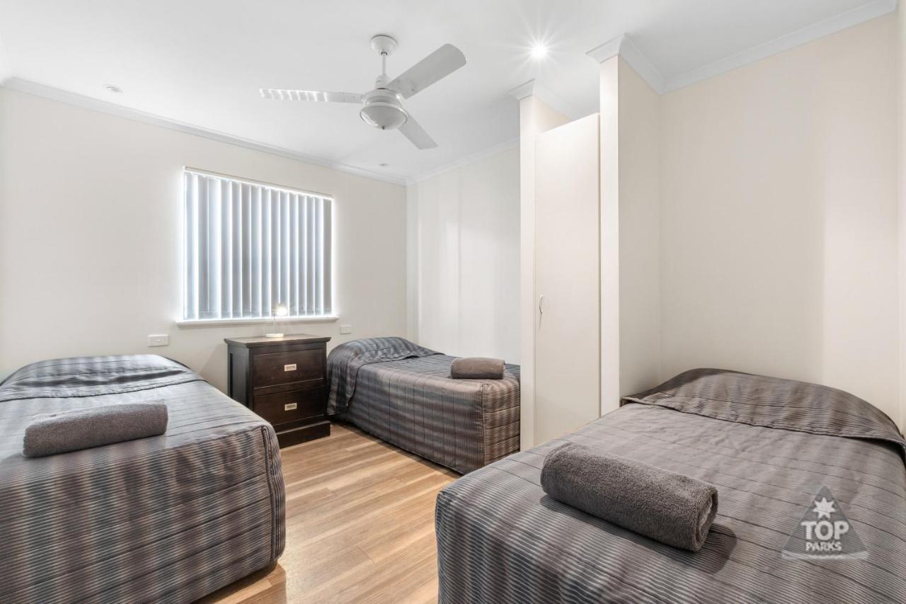 Deluxe Two-Bedroom Cottage
