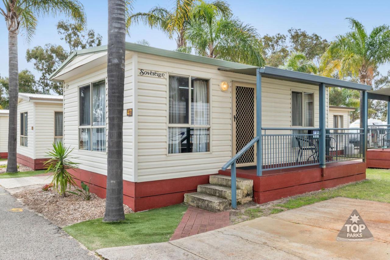One-Bedroom Cottage