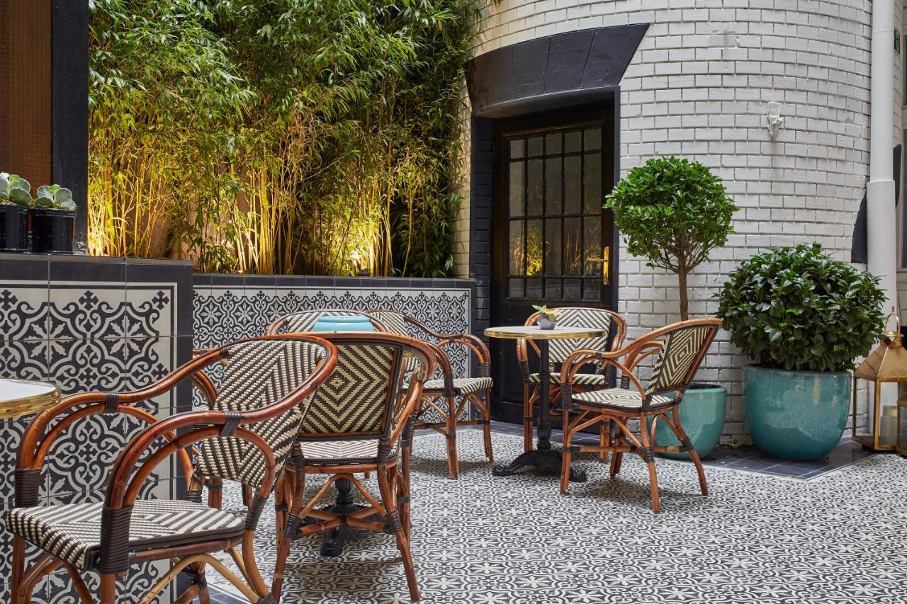 Superior Double Room with Courtyard View