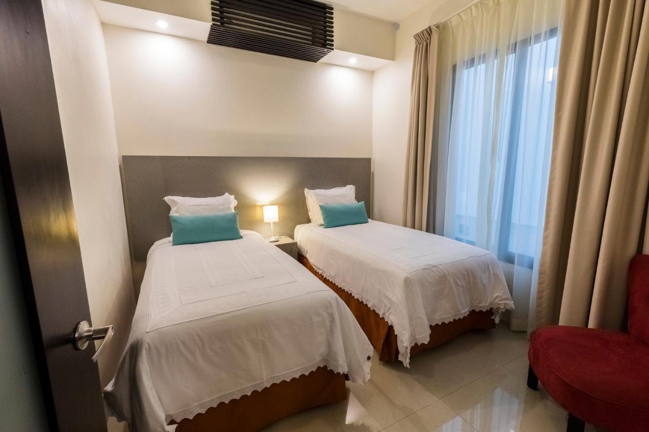 Deluxe Family Suite