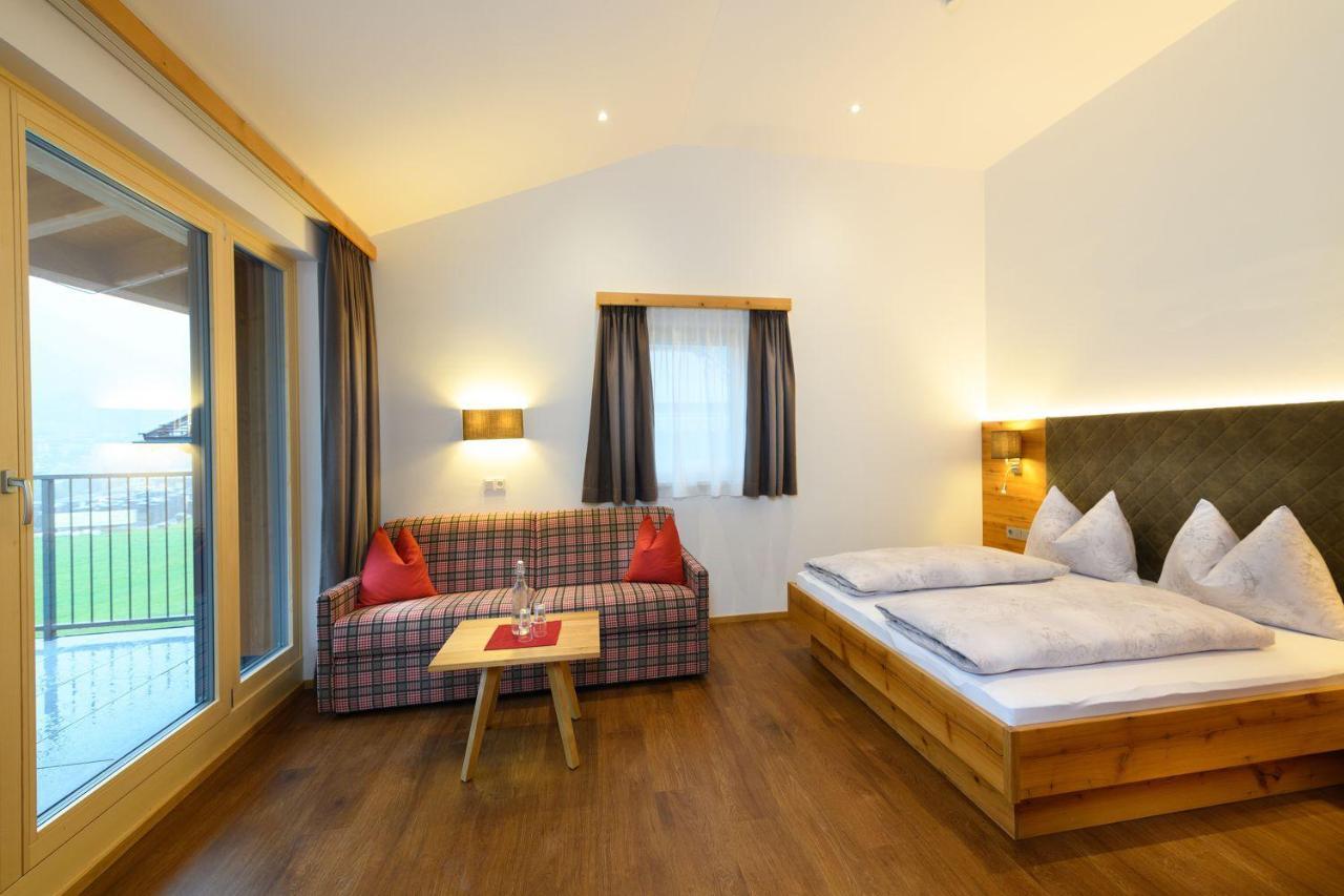 Deluxe Double Room Balcony,1591527350:JPEG