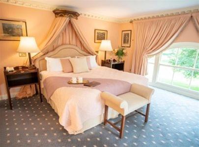 Superior Double or Twin Room Garden View