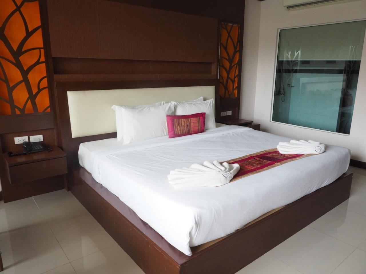 Super Deluxe Double Room Pool View
