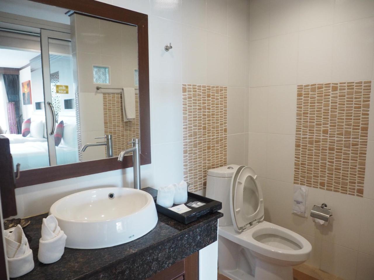 Family Suite Pool Access