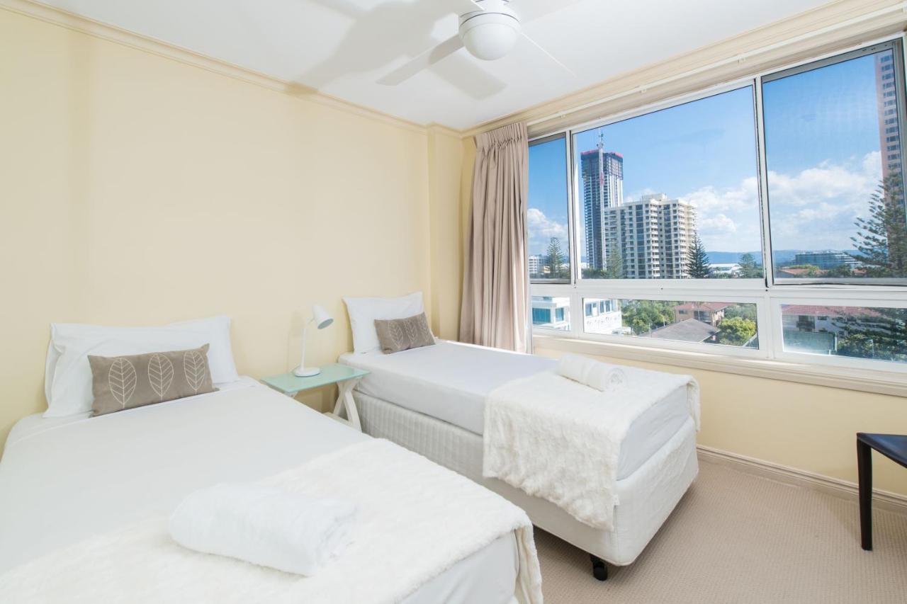 Three-Bedroom Apartment Ocean Views