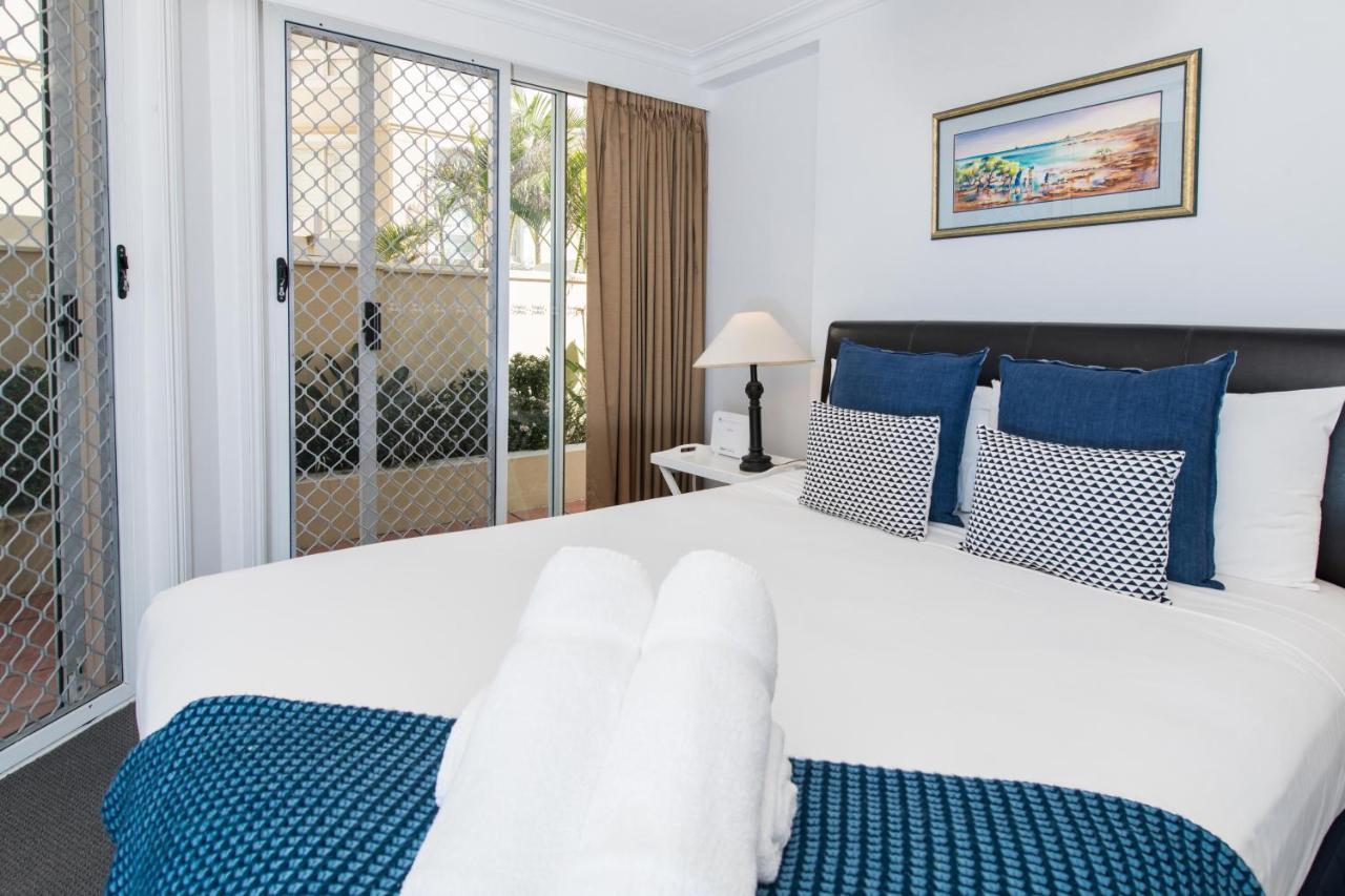 Three-Bedroom Apartment Ocean Views