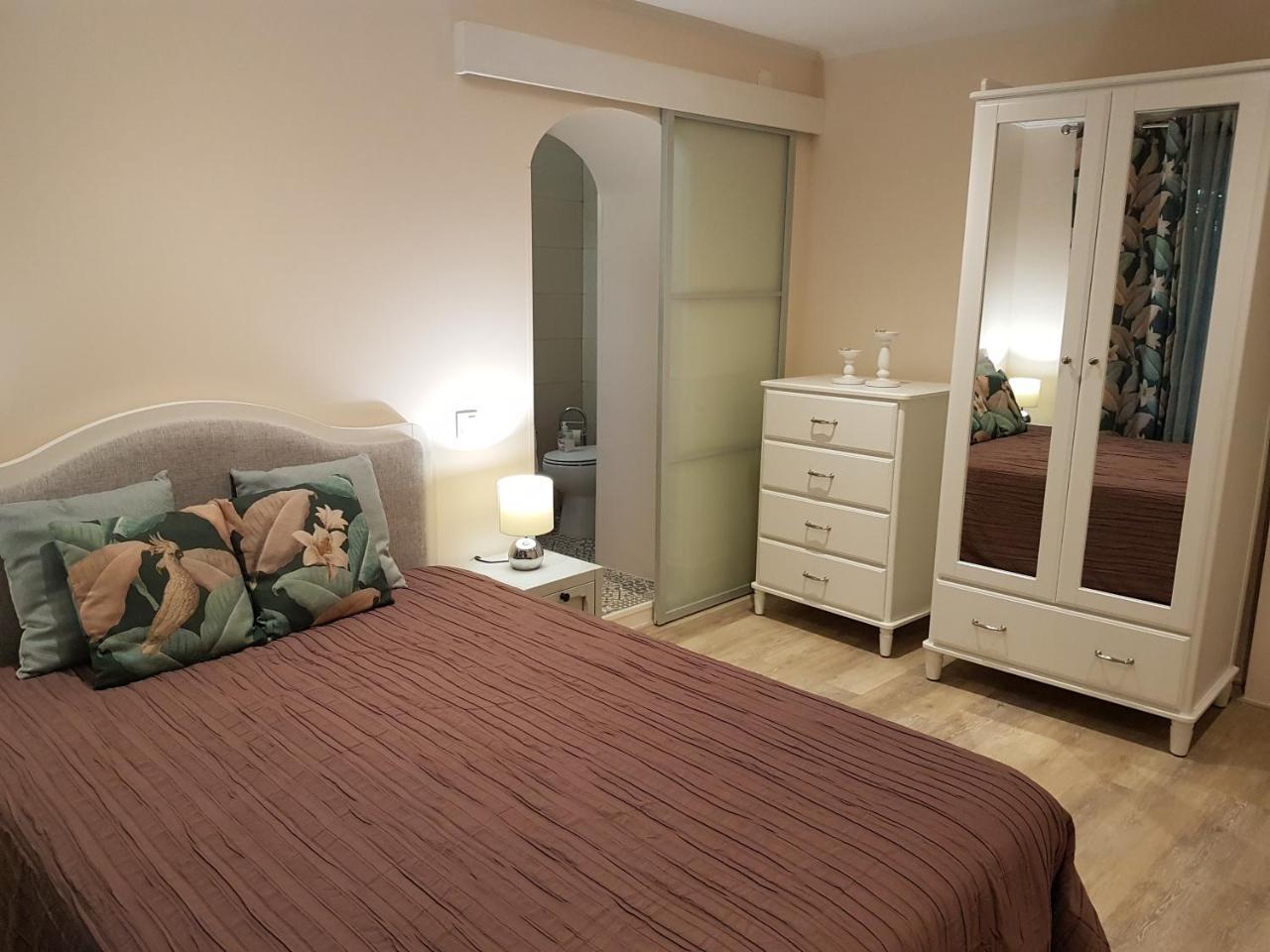 Economy Double Room,758081995:JPEG