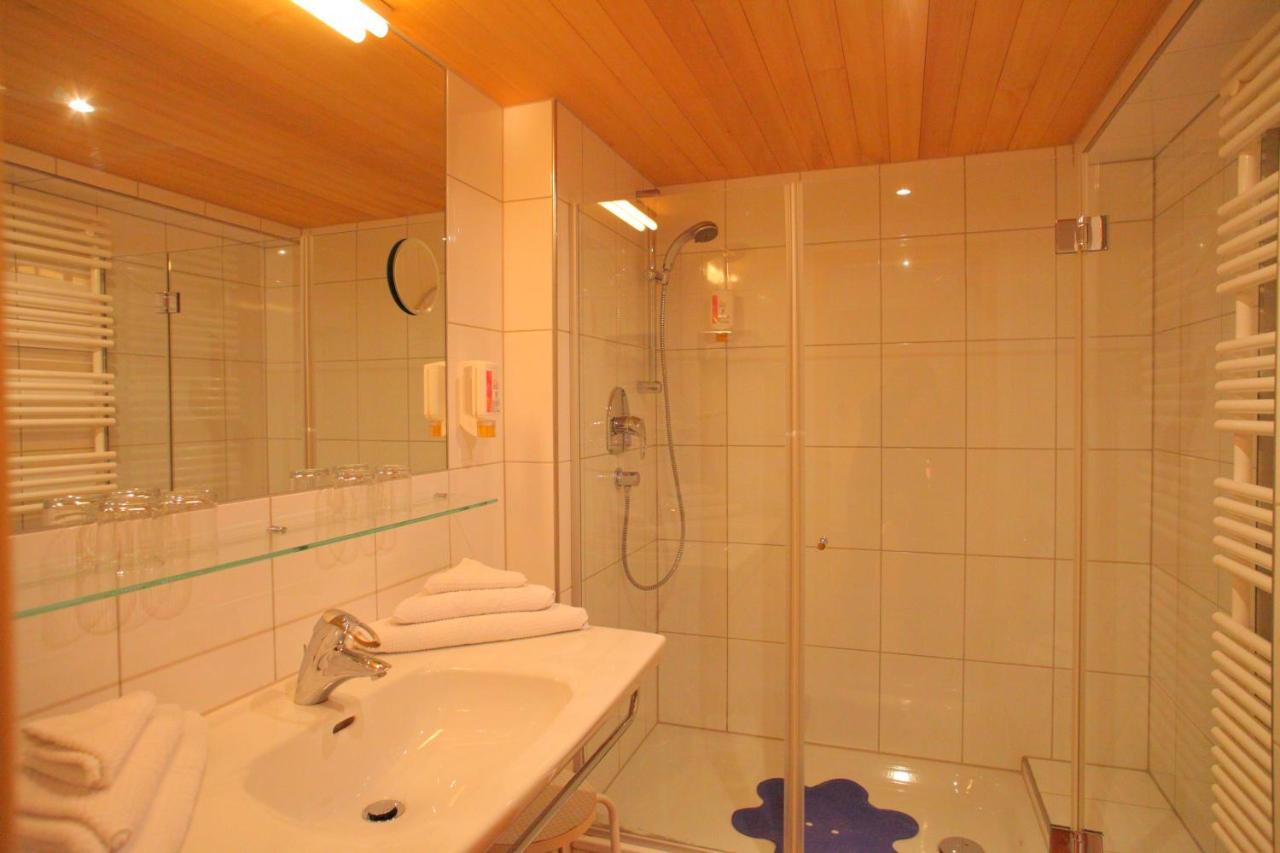 Single Room,1130345382:JPEG