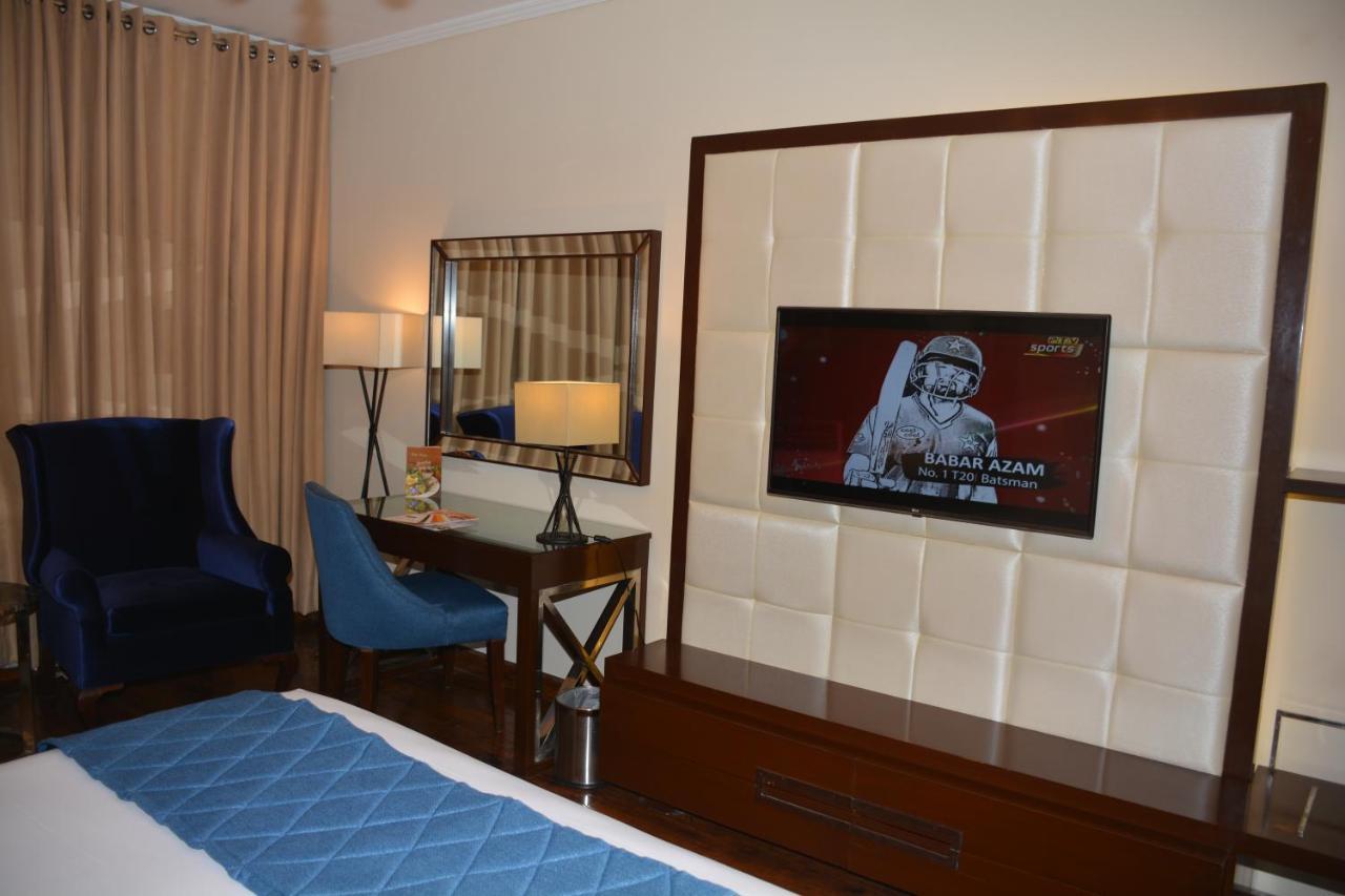 Deluxe Room,763152409:JPEG