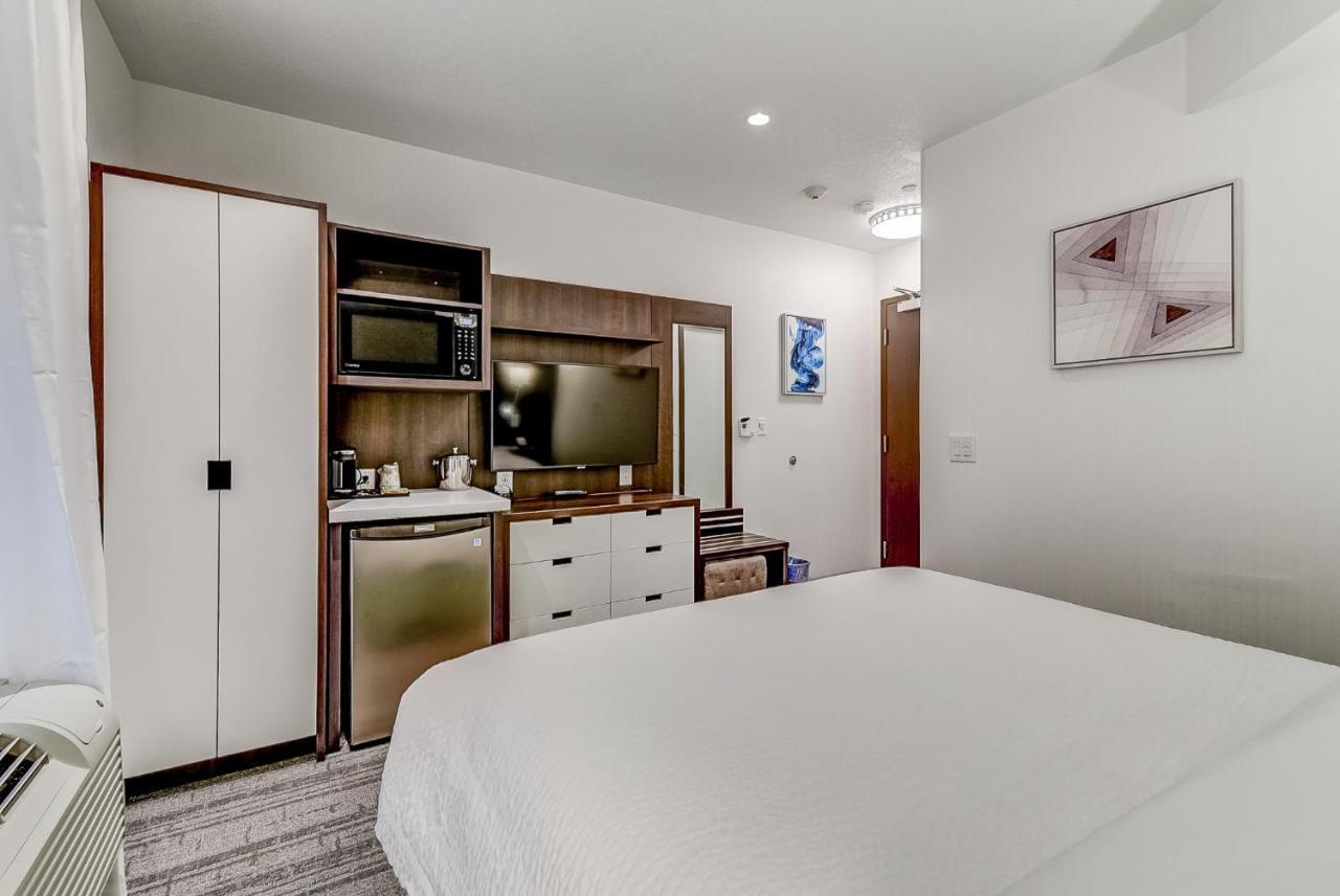 Standard one Queen bed
