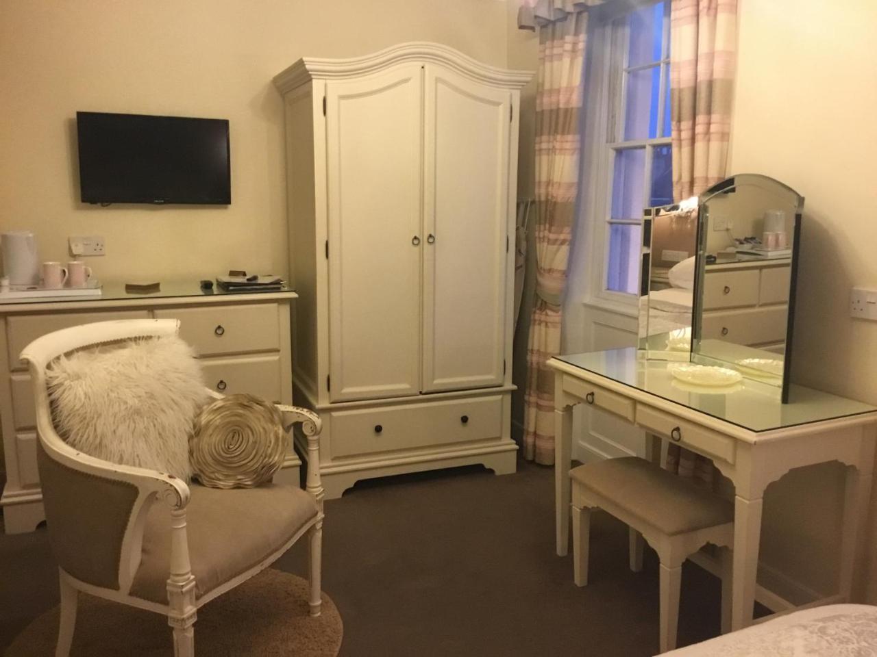 Double Room,1773705068:JPEG