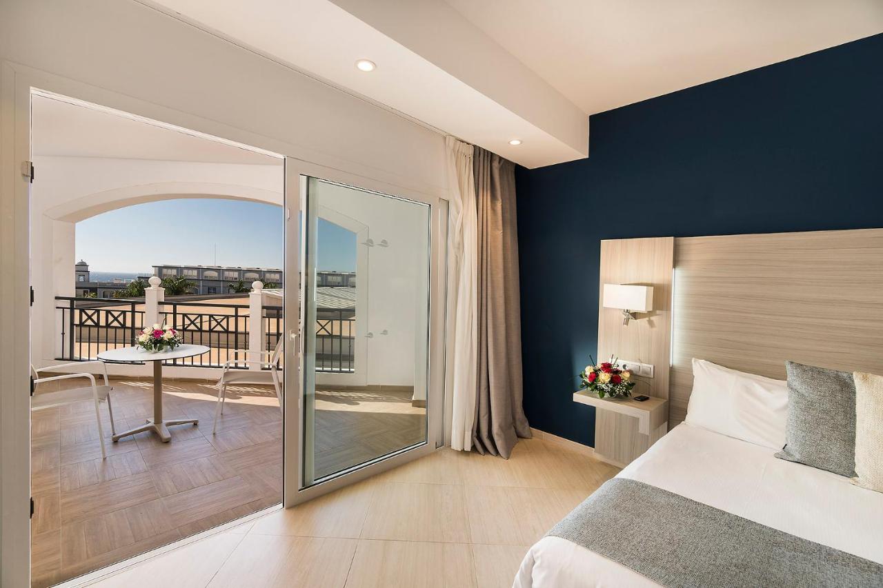 Double or Twin Room Side Sea View,767265211:JPEG