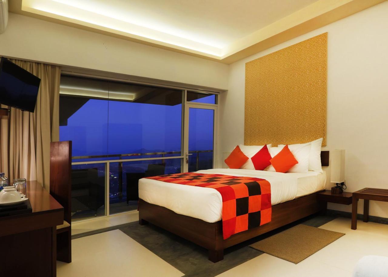 Superior Double or Twin Room with Mountain View