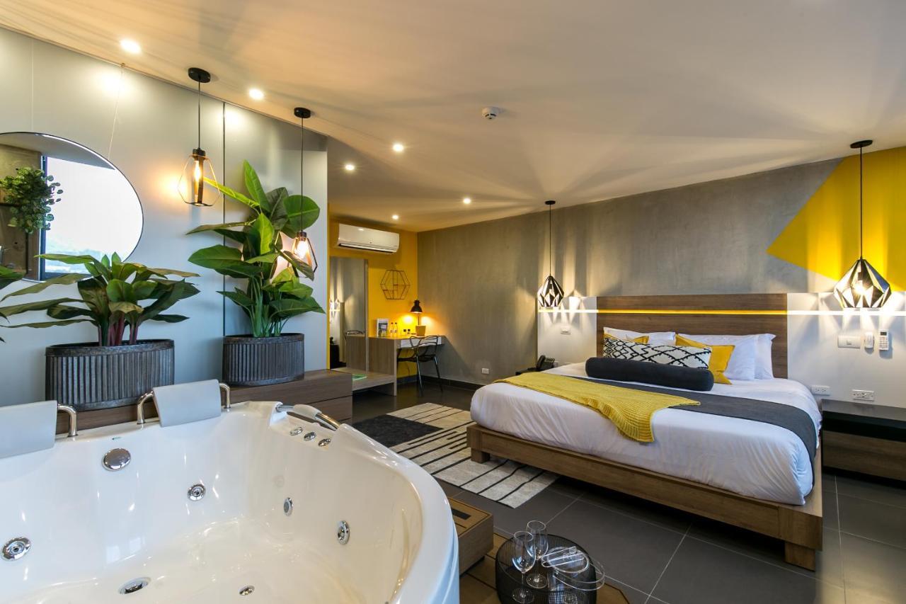 Suite Double Room Spa Bath High Floor