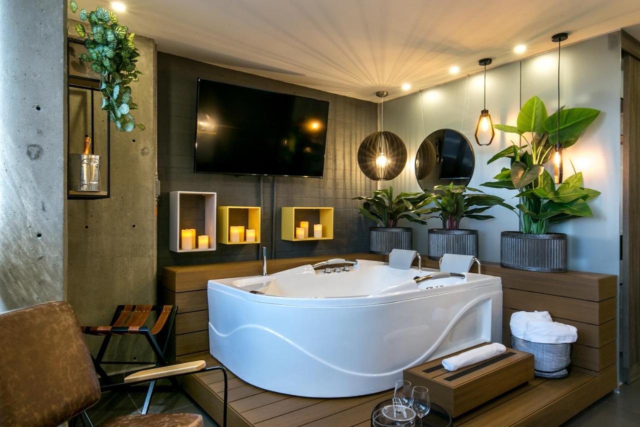 Suite Double Room Spa Bath High Floor