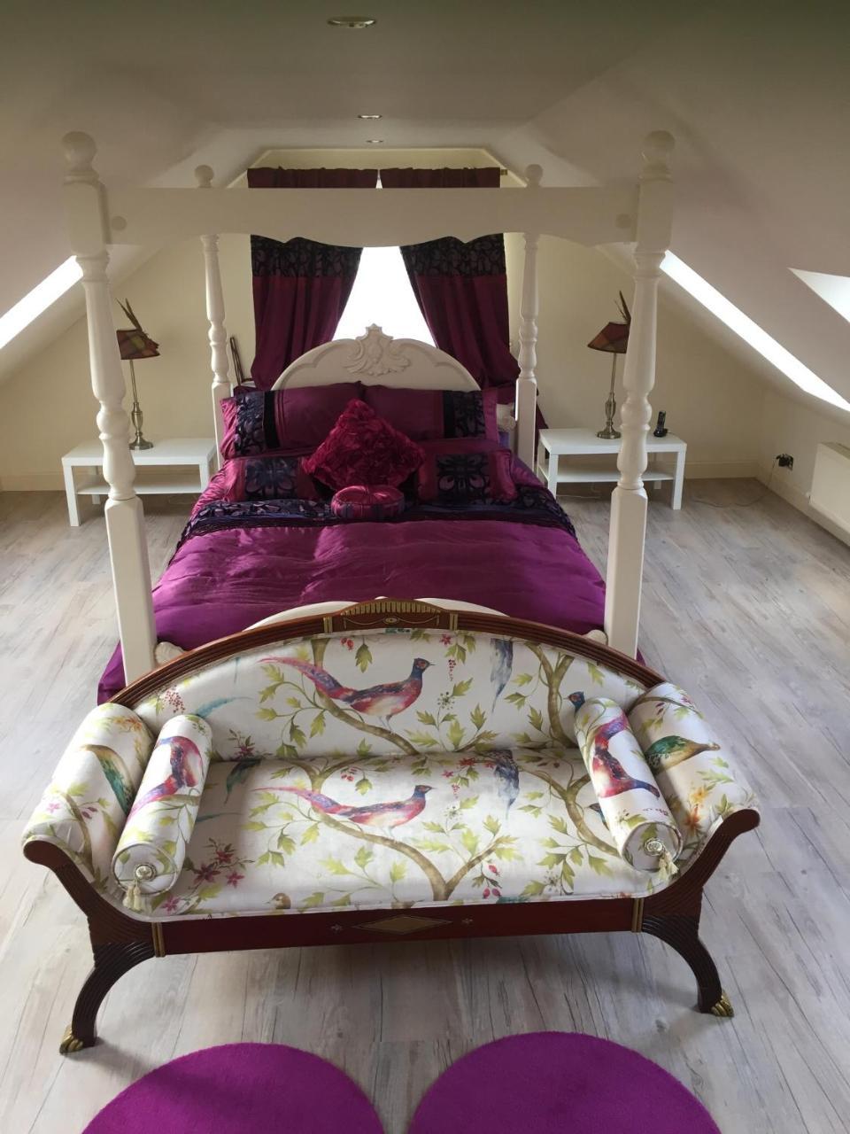 Deluxe King Suite