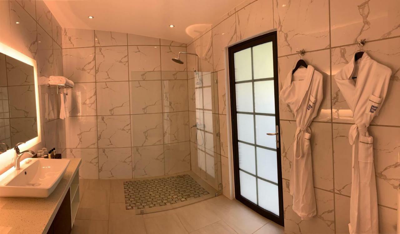 Suite Private Pool