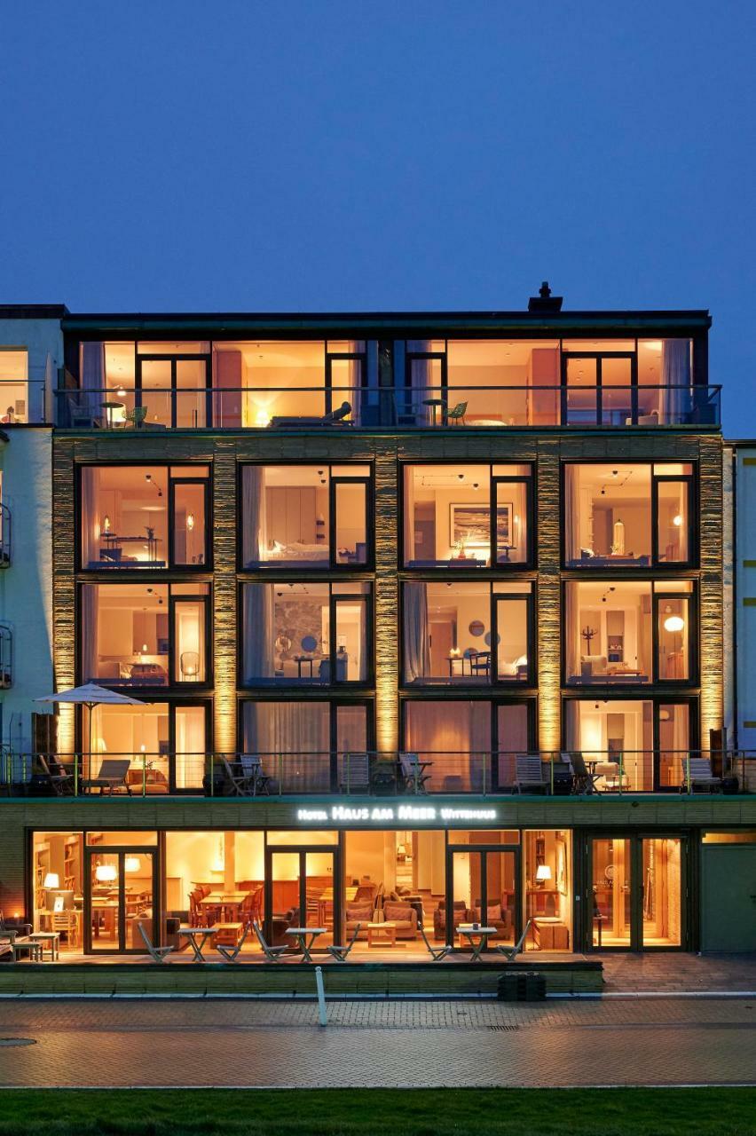 Penthouse on the panorama floor facing the sea - Wittehuus