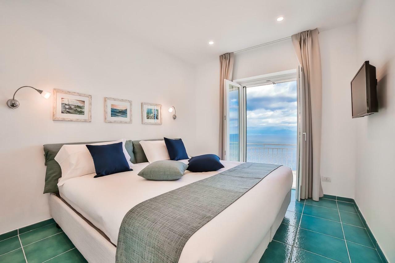Suite with Sea View