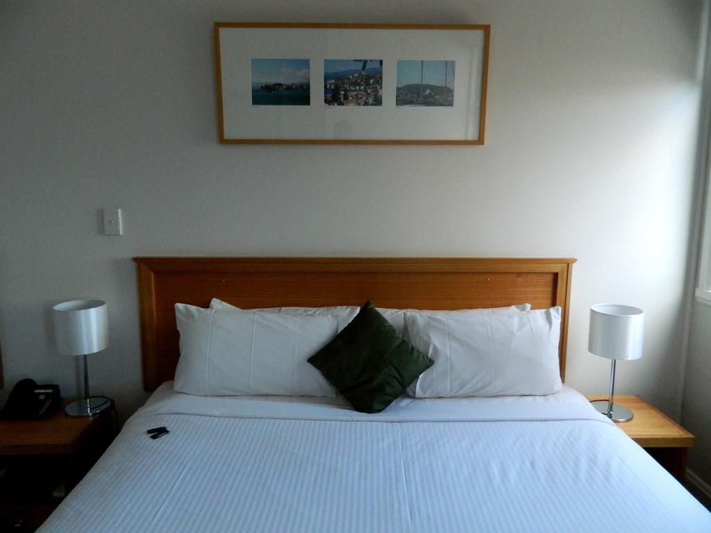 Economy Double Room with Shared Bathroom