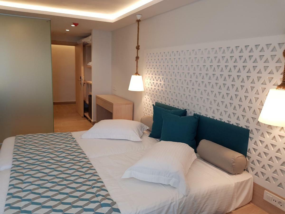 Double Room,906326896:JPEG