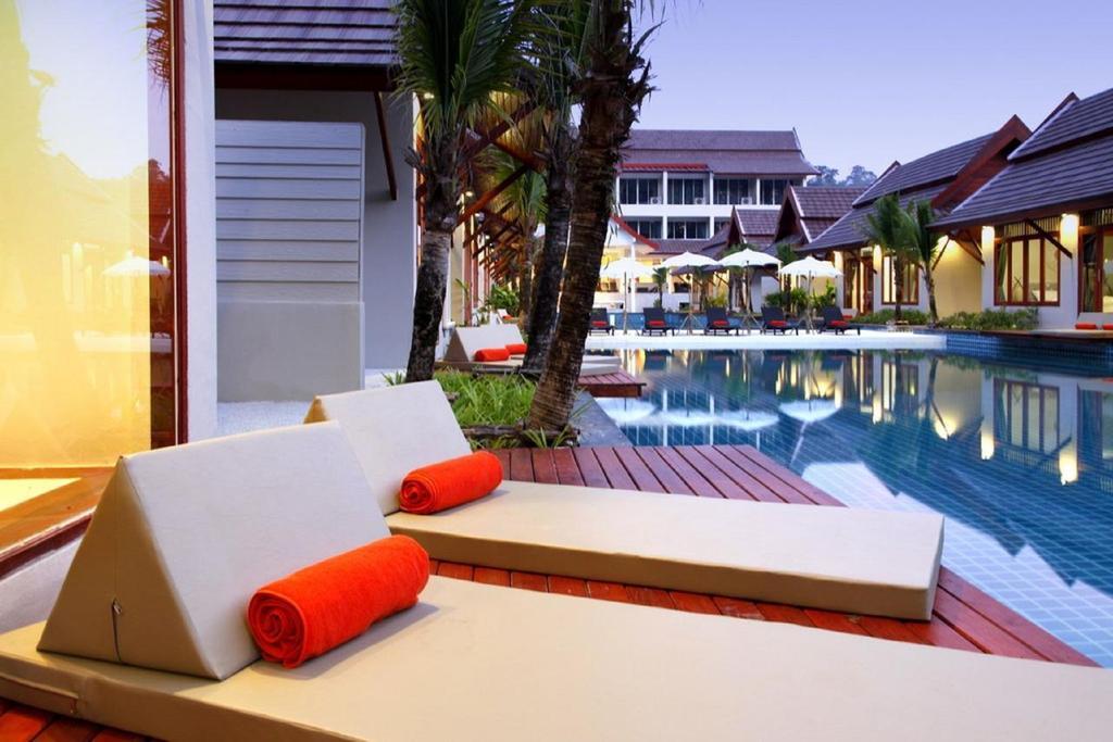 Pool Access Suite Villa