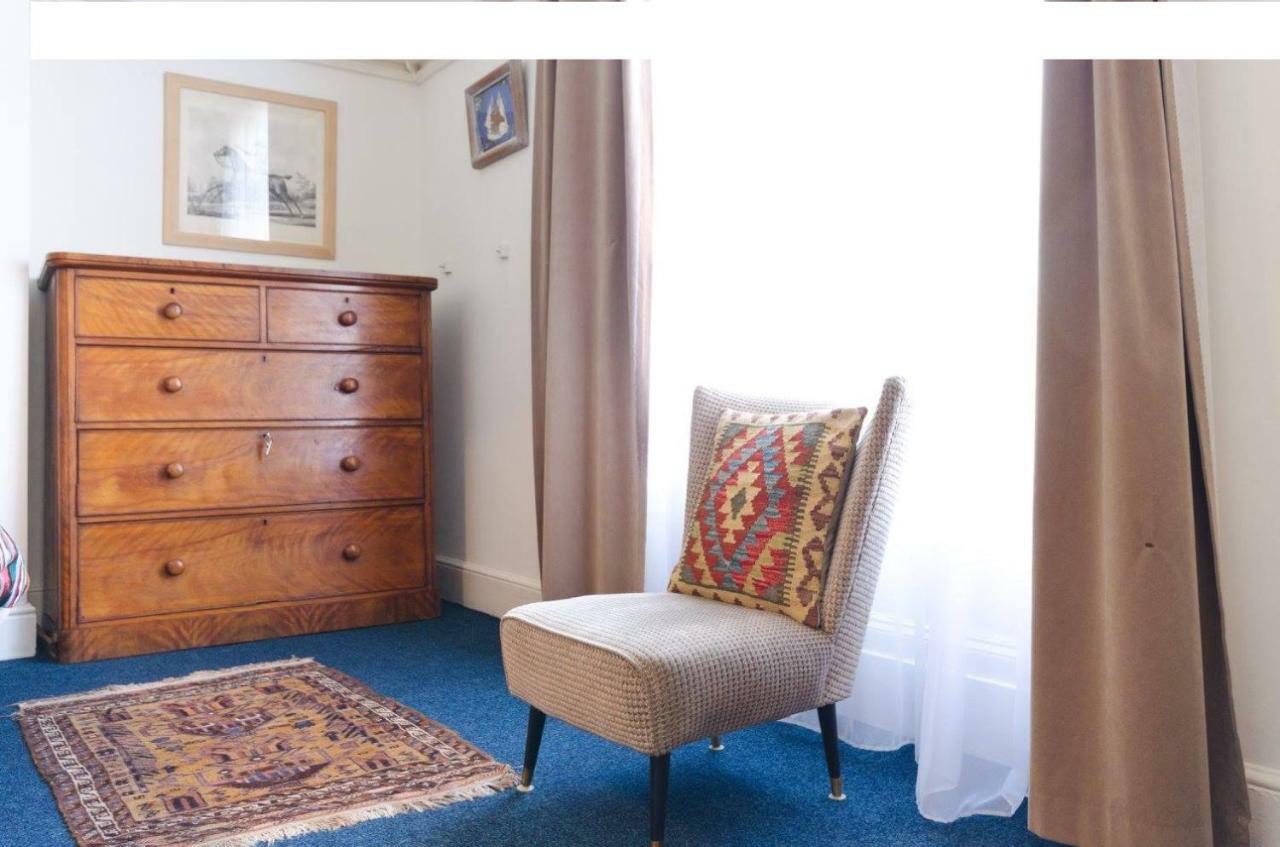 Double Room with En Suite Bathroom