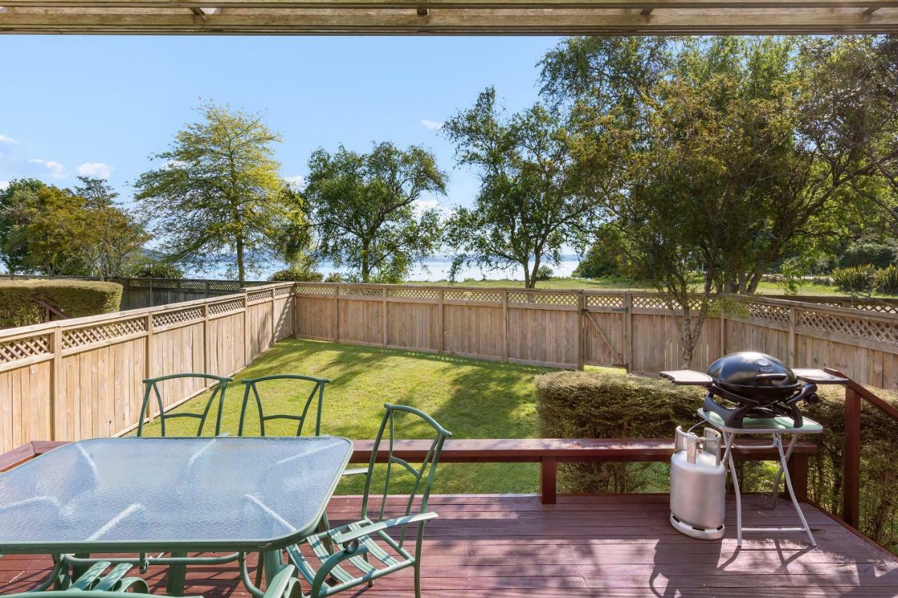 Three-Bedroom Chalet Lake View