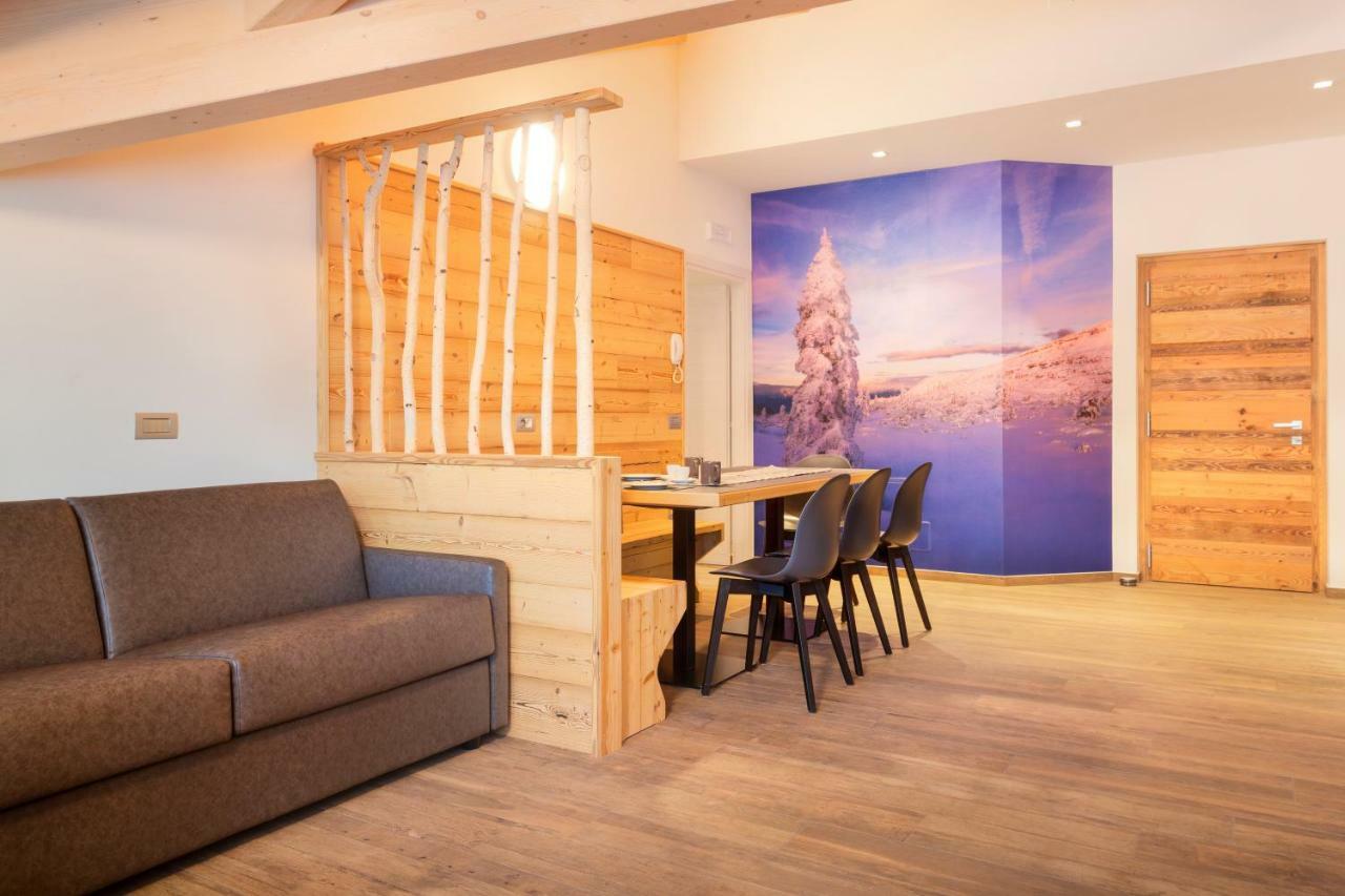 Three-Bedroom Apartment,814522655:JPEG
