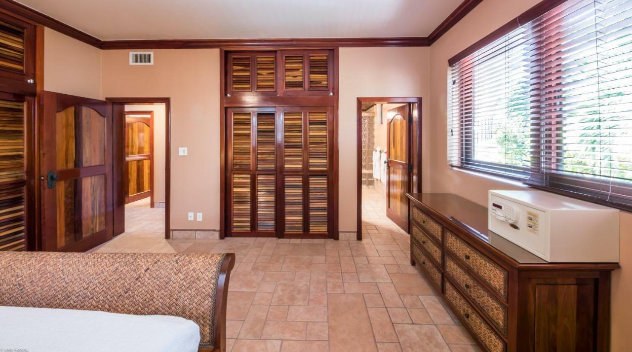 Suite con 2 Camere da Letto e Vista Mare