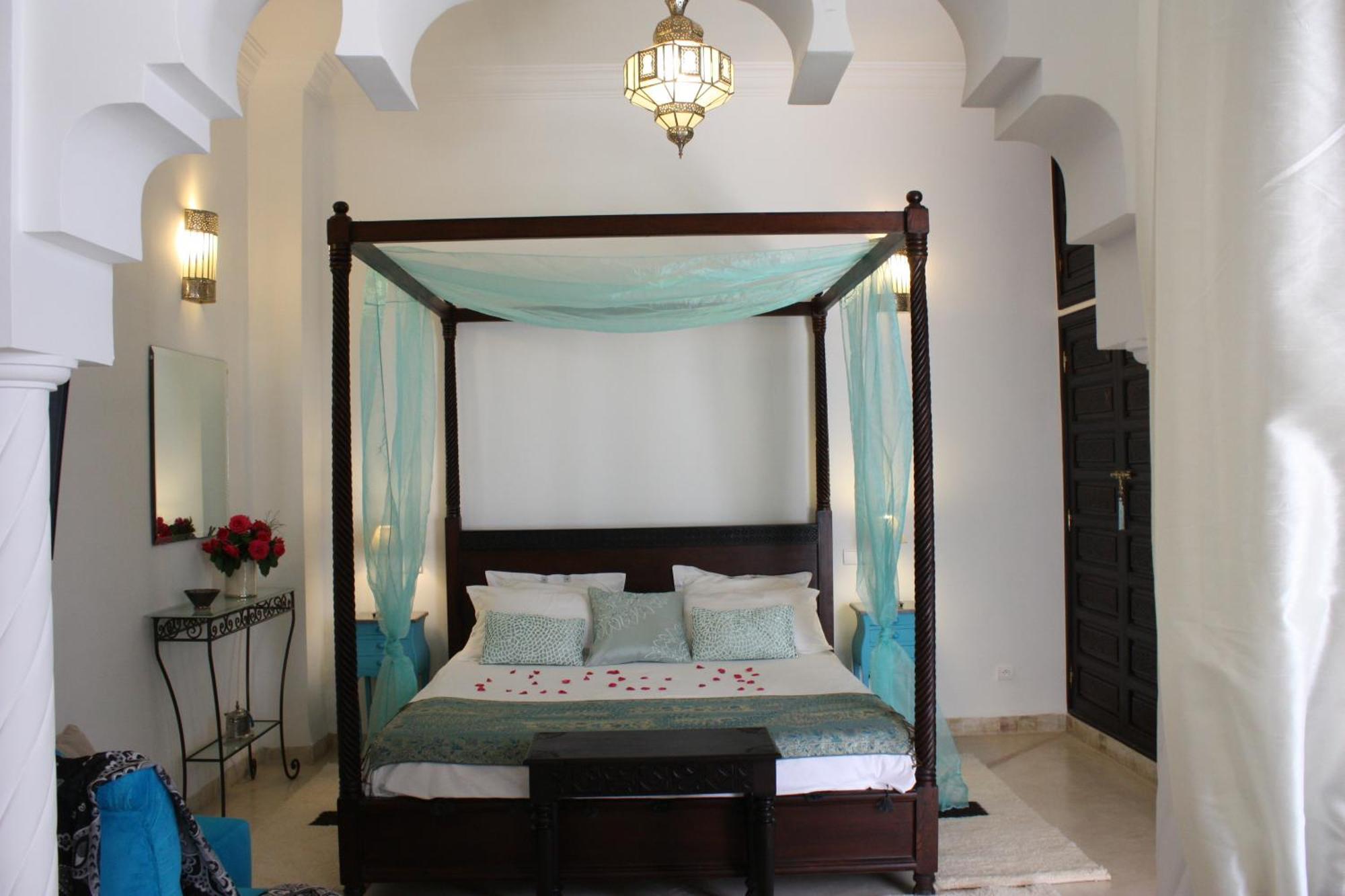 Large Double Room,198799405:JPEG