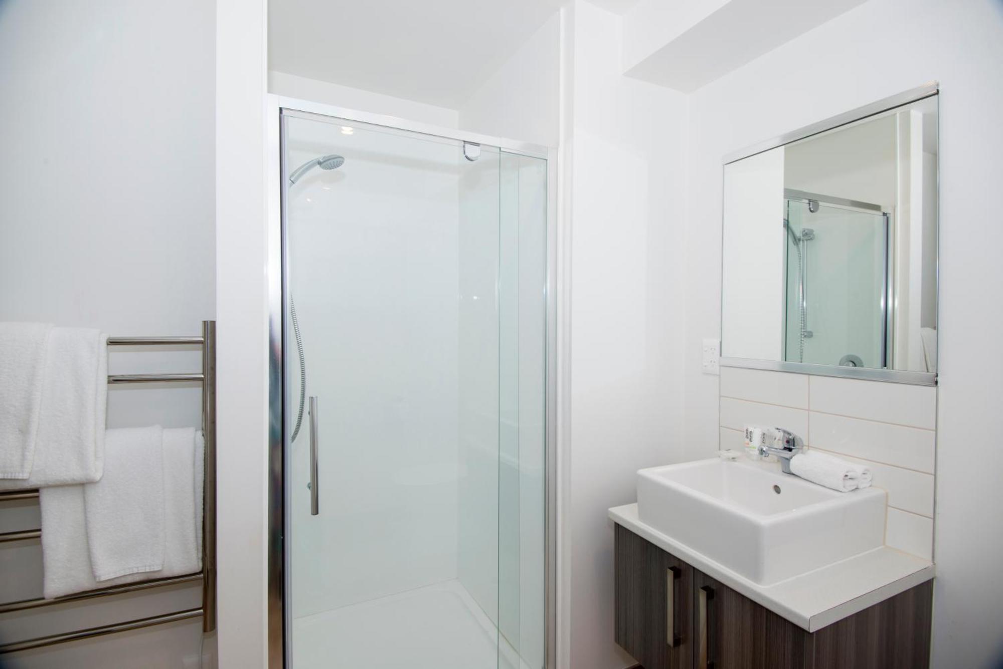 Two-Bedroom Apartment Interconnecting