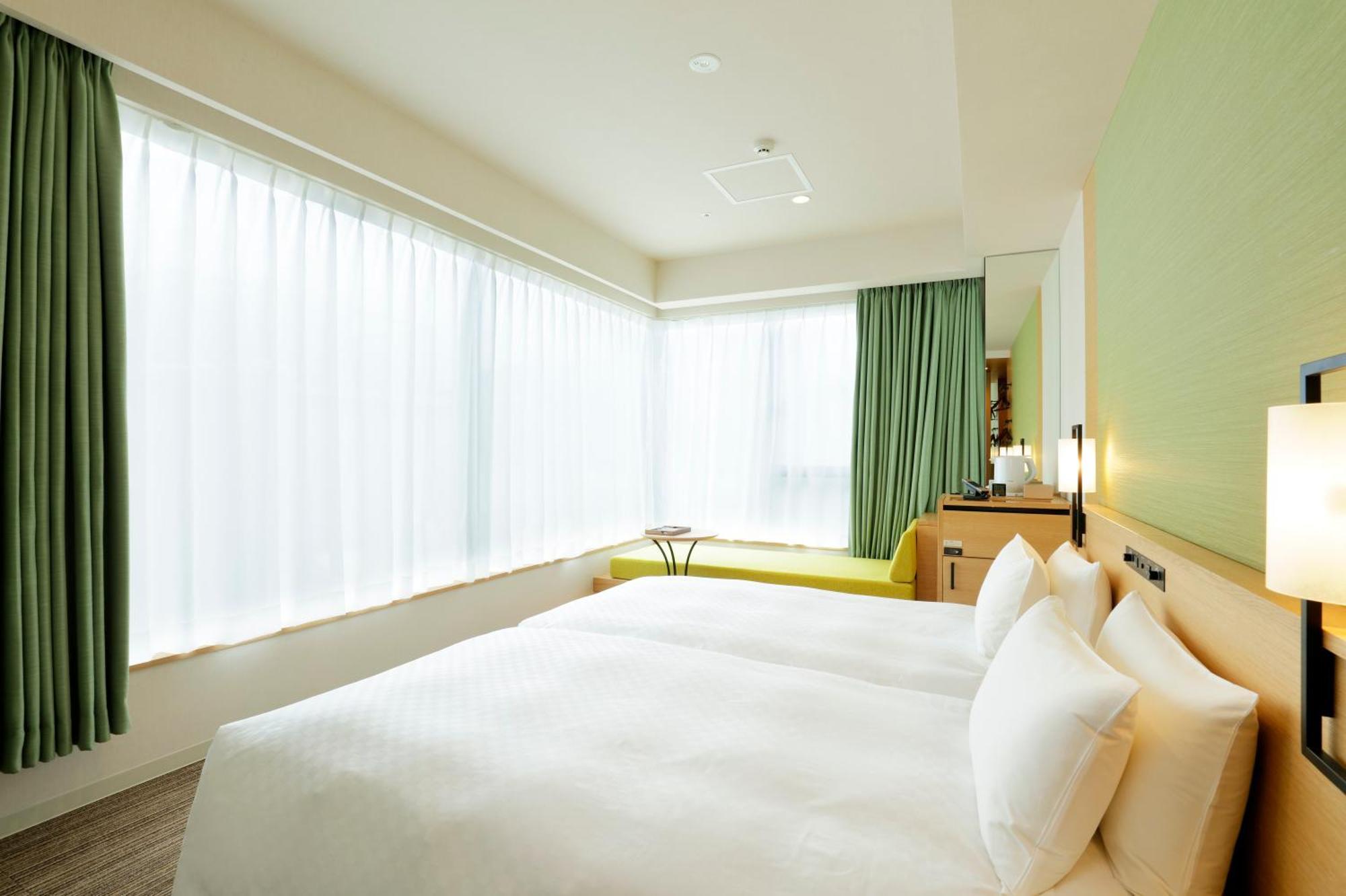 Corner Twin Room