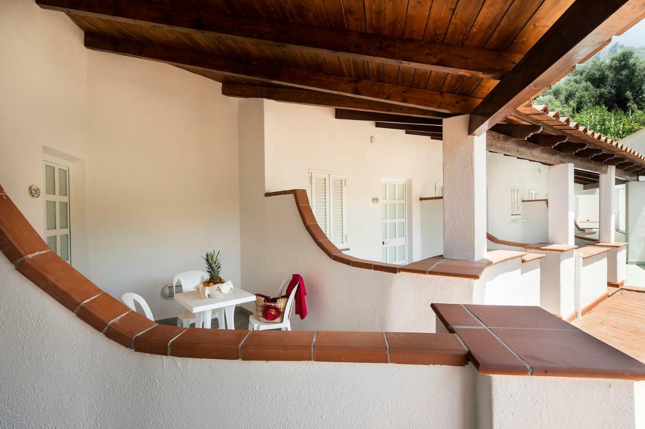 Single Room Balcony,925676653:JPEG