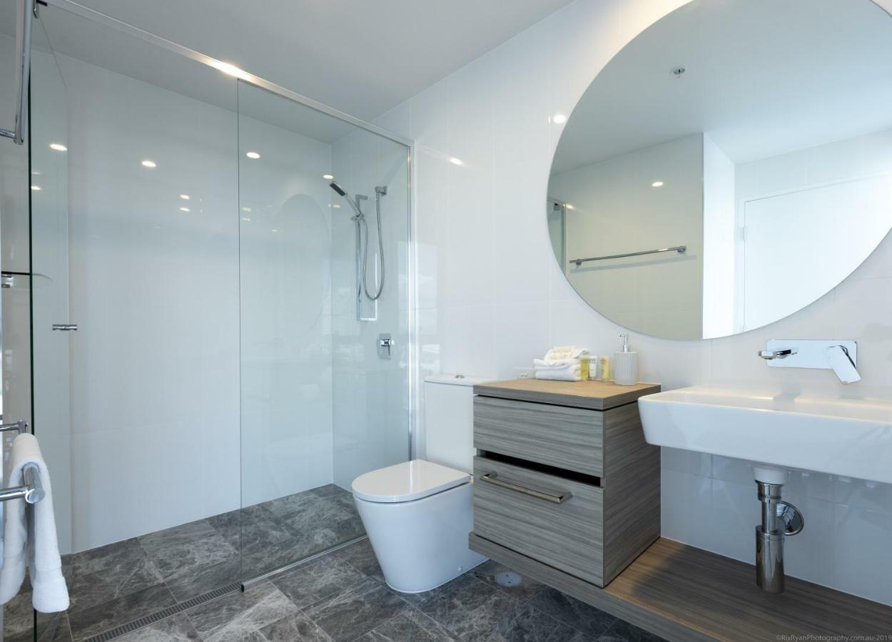 One-Bedroom Apartment Partial Ocean View