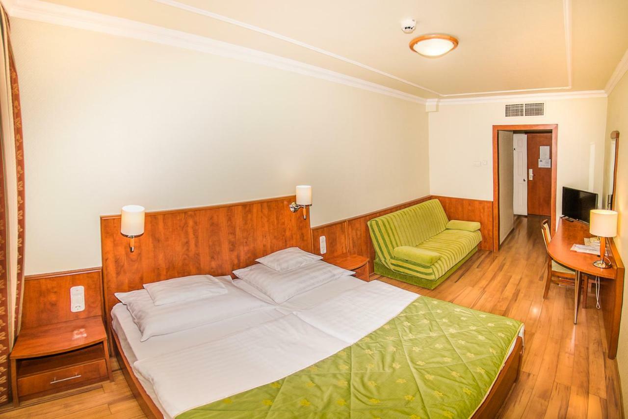 Standard Doppel- oder Zweibettzimmer mit Balkon – Hauptgebäude