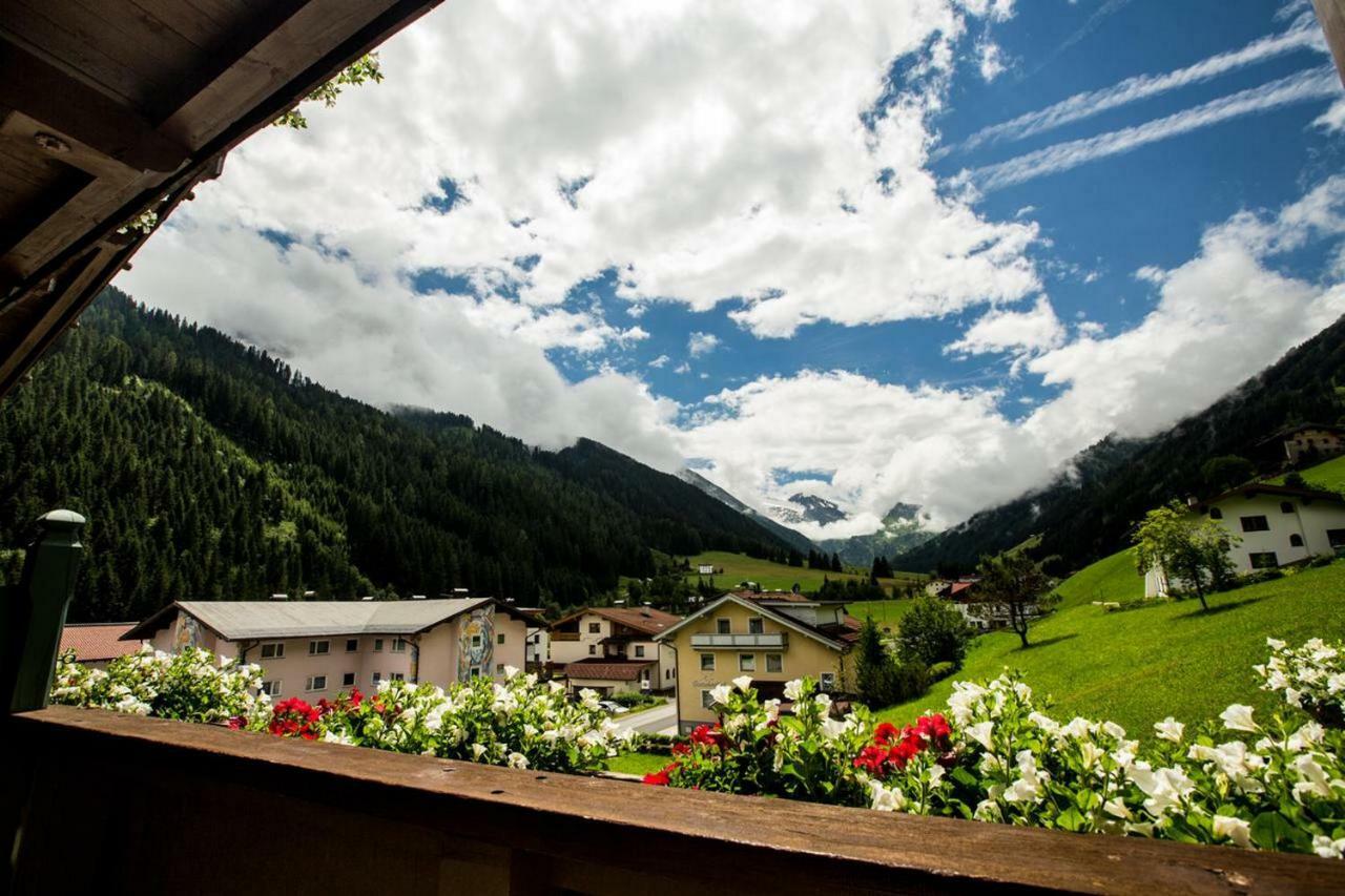 Einzelzimmer mit Balkon