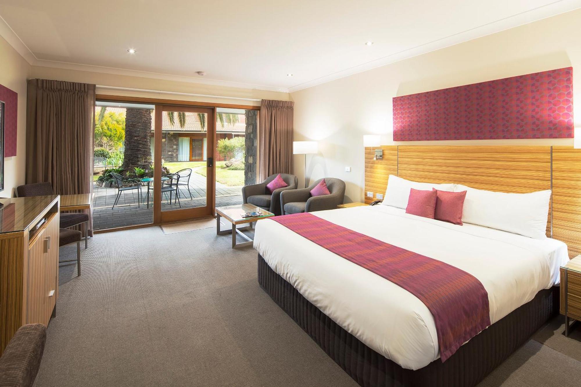 King Room Garden View