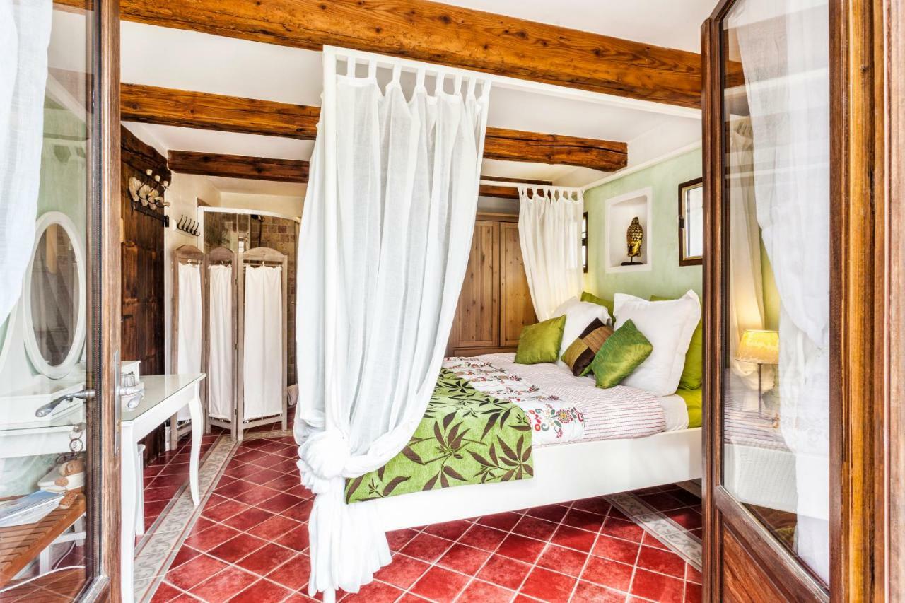 Double Room,851038661:JPEG