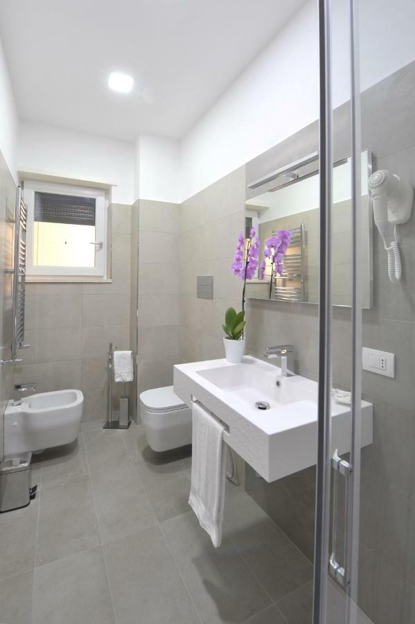 Suite con 4 Camere da Letto