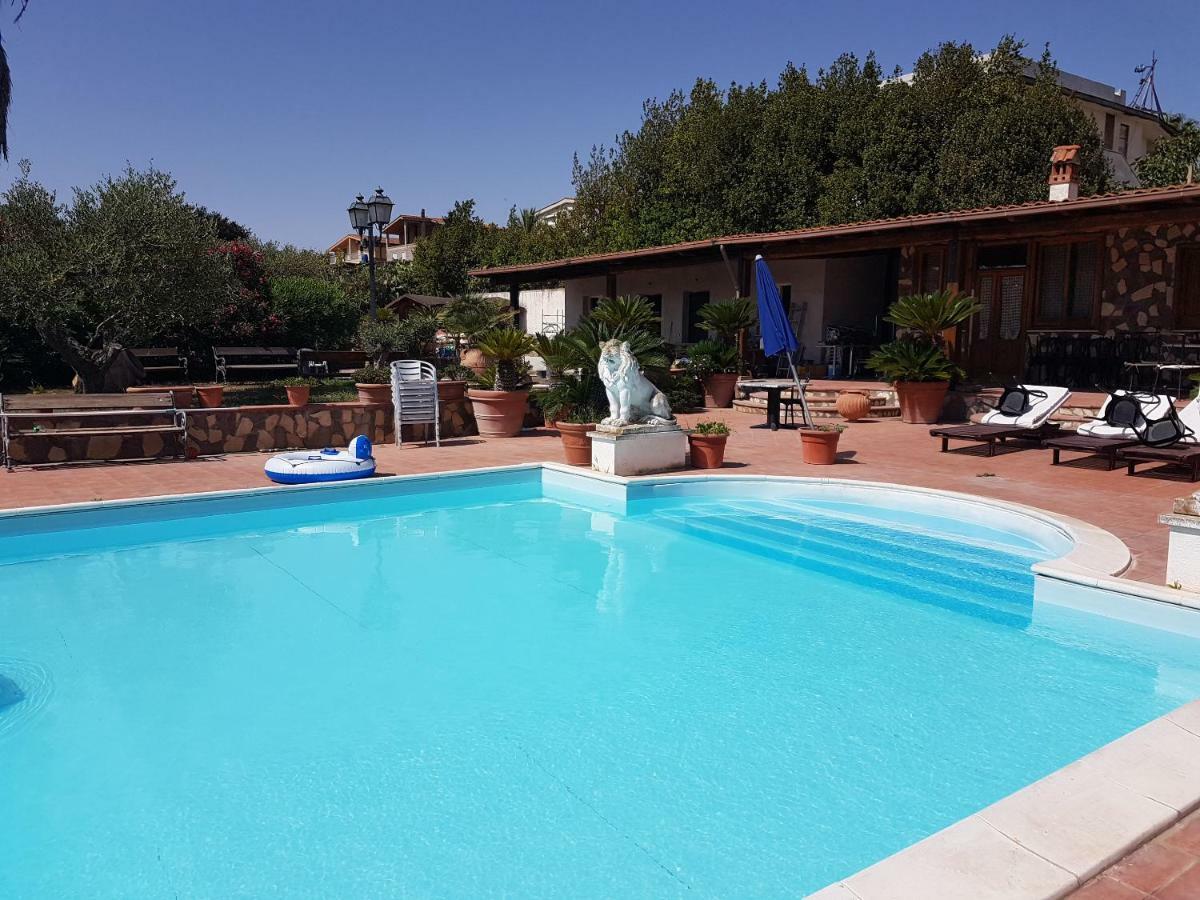 Camera King con Vista Giardino