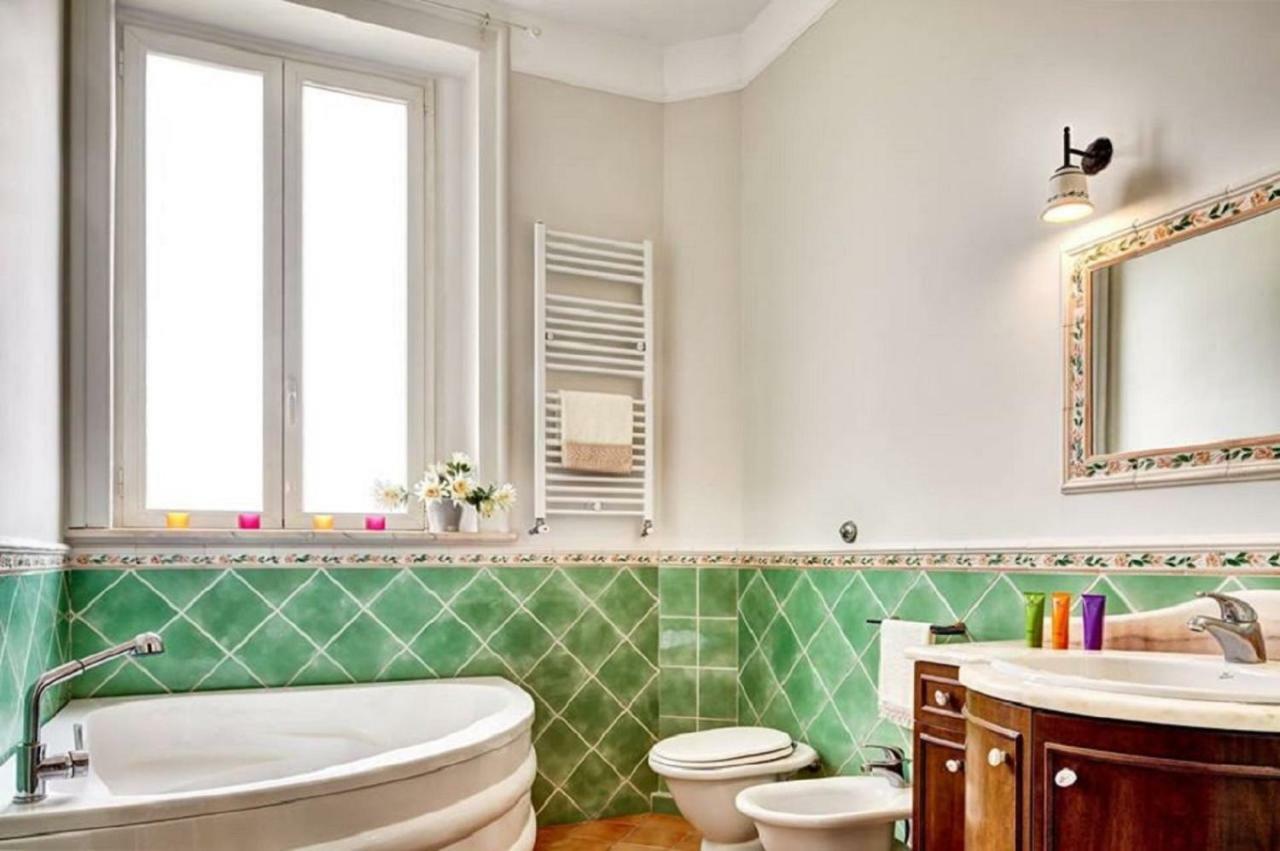 Camera Matrimoniale con Bagno Privato Esterno