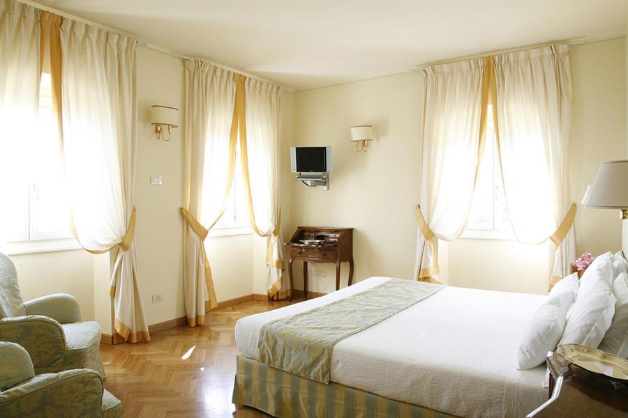 Deluxe Doppel-/Zweibettzimmer mit Seeblick
